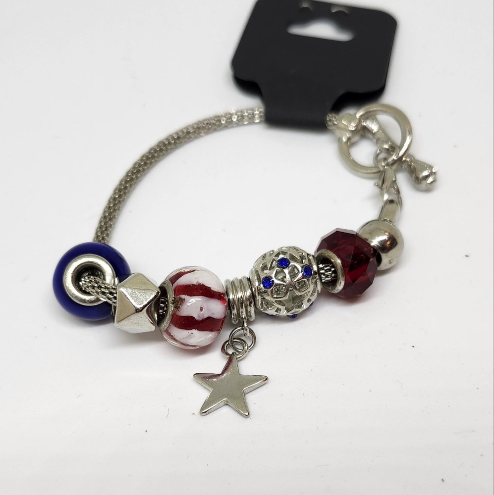 Charm bracelet